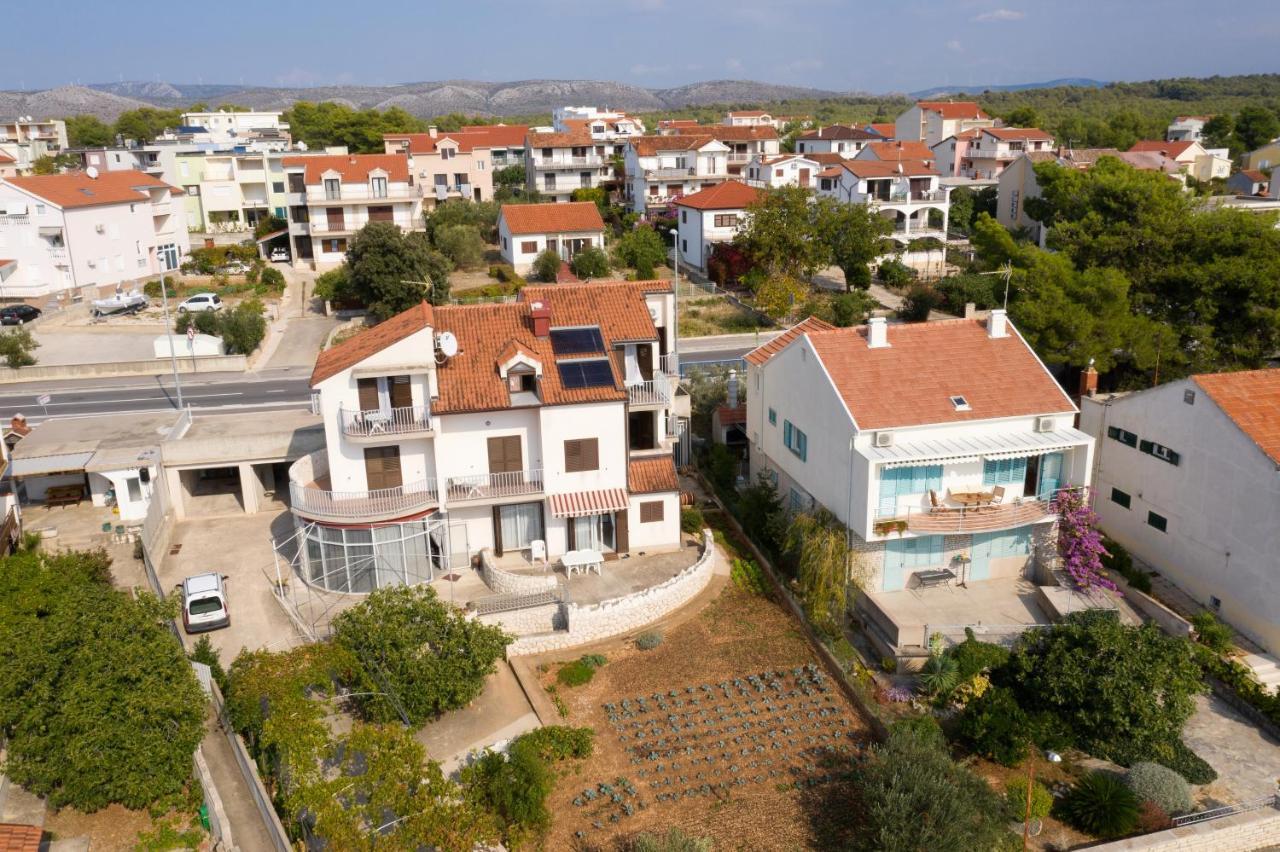 Apartments By The Sea Brodarica, Sibenik - 13615 Exteriér fotografie