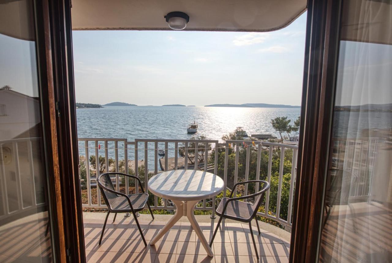 Apartments By The Sea Brodarica, Sibenik - 13615 Exteriér fotografie