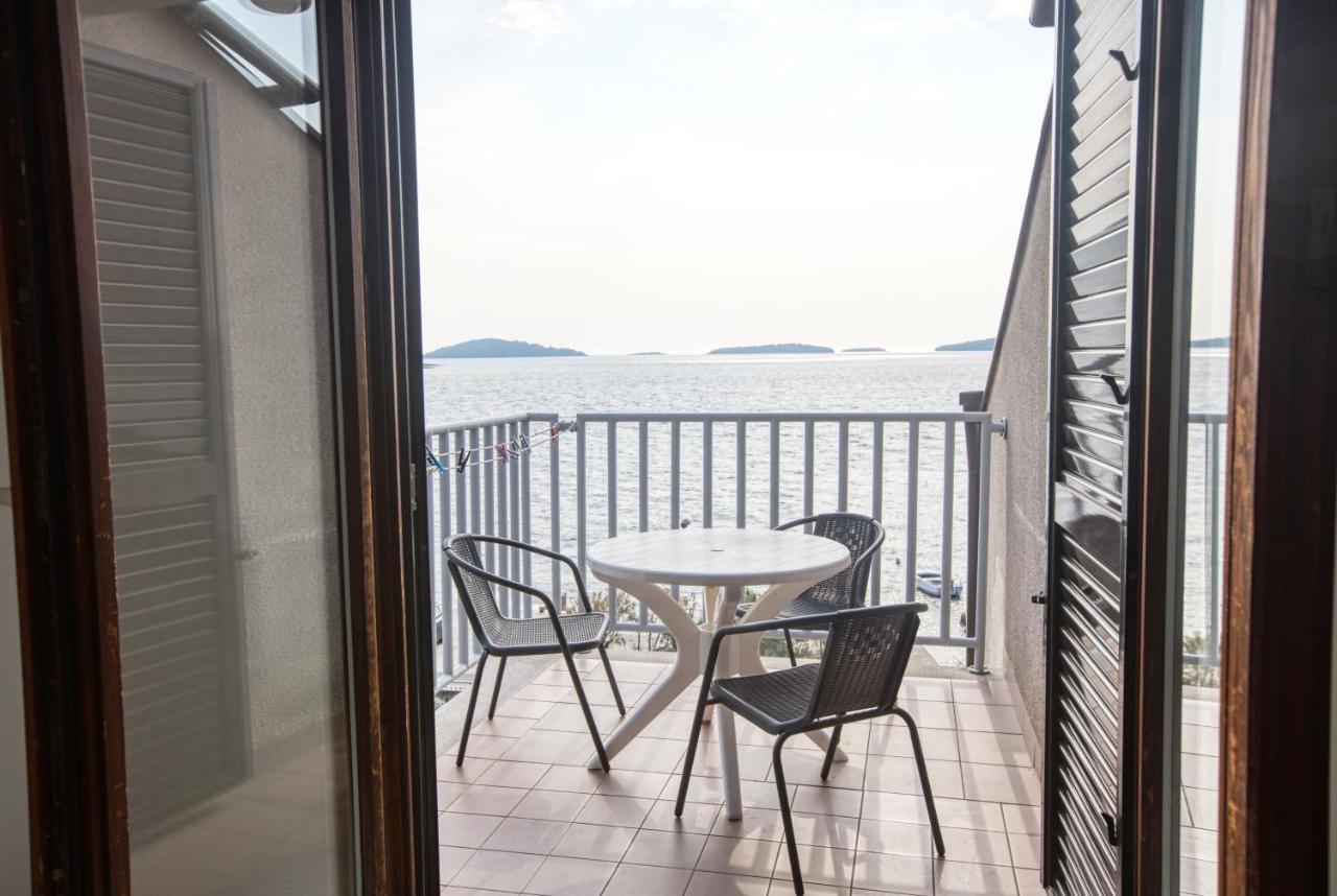 Apartments By The Sea Brodarica, Sibenik - 13615 Exteriér fotografie